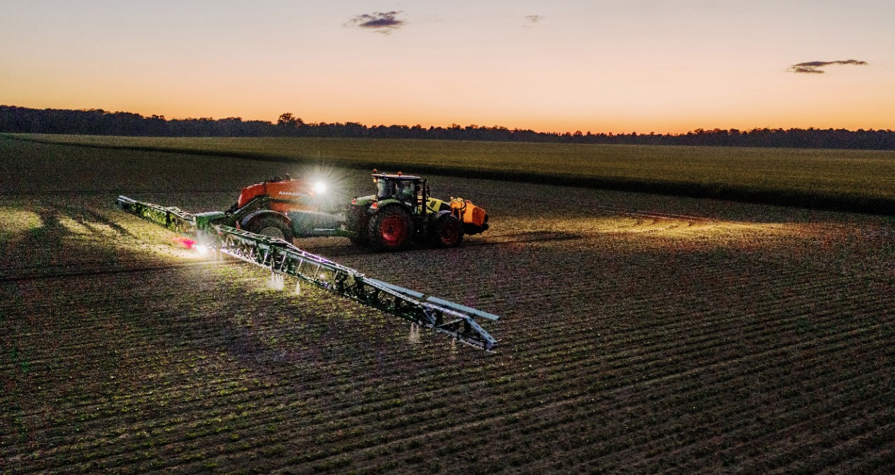 Smart Spraying can operate efficiently at night, when wind conditions can often be better for crop applications.